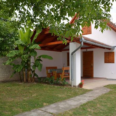Apartment Balatonbereny 8 Exterior photo